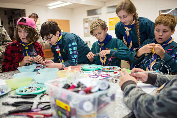 scouts_craft_activity_jpg